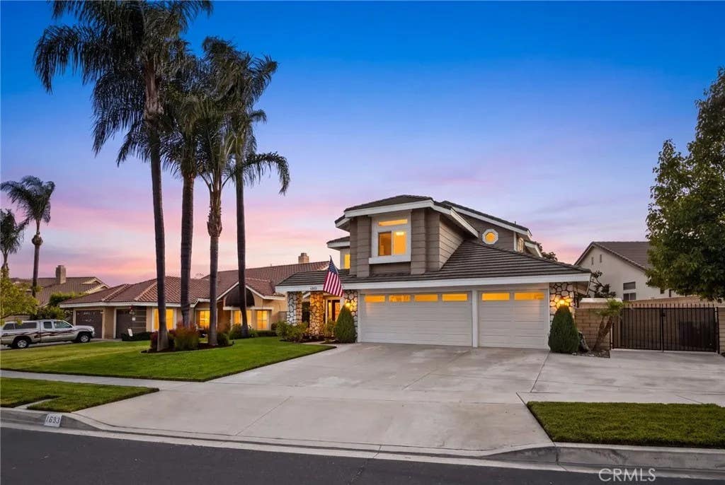 Photo of 1693 Eastgate AVE, Upland, CA 91784 (MLS # CV26173292)