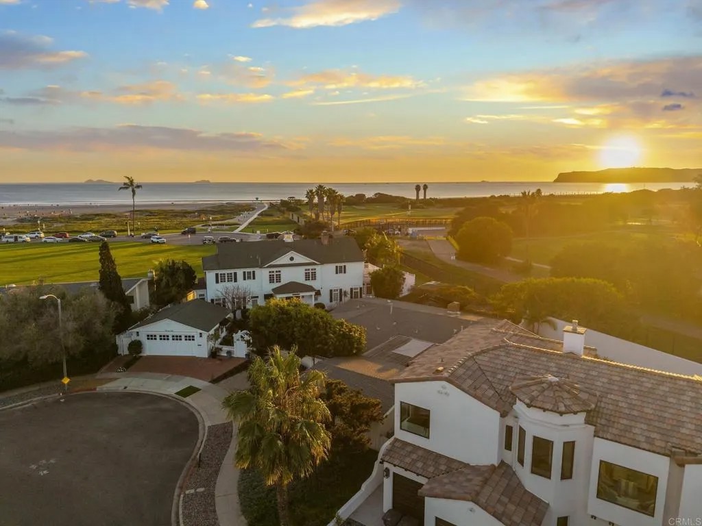 1100 Coronado Avenue