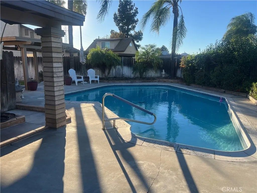 Photo of 1549 Agate St, Colton, CA 92324 (MLS # CV25274305)