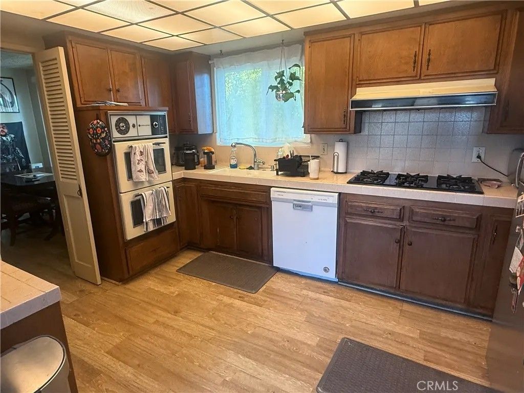Photo of 1504 S Grand Ave, San Pedro, CA 90731 (MLS # SB26038089)