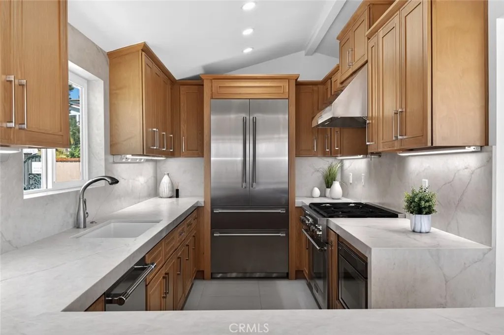 428 Cabrillo