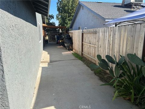 Tiny photo for 3141 Chestnut Dr, Atwater, CA 95301 (MLS # MC25254656)