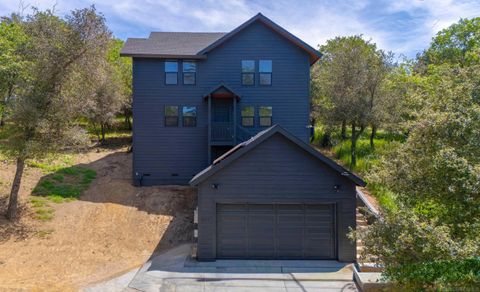 2207 sleepy hollow Julian CA 92036