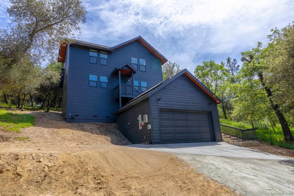 Photo of 2207 sleepy Hollow, Julian, CA 92036 (MLS # 260007929)