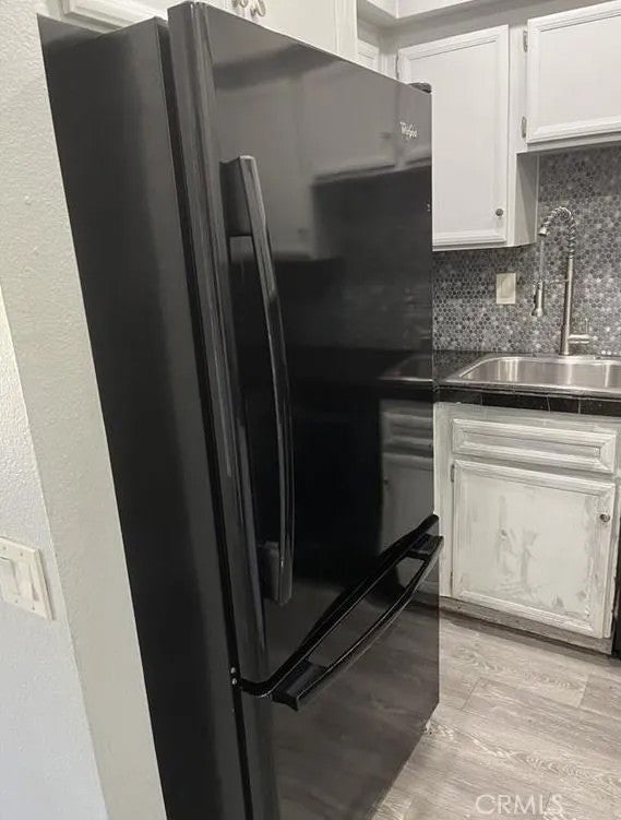 1371 Sunflower South