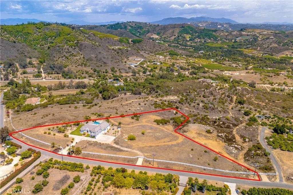 25025 Las Palmeras Drive