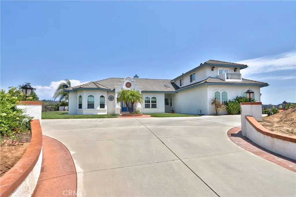 25025 Las Palmeras Drive