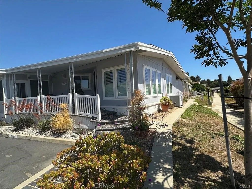 Photo of 193 Rancho Adolfo Dr, Camarillo, CA 93012 (MLS # SR25281987)