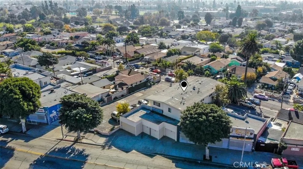 719 E 65th