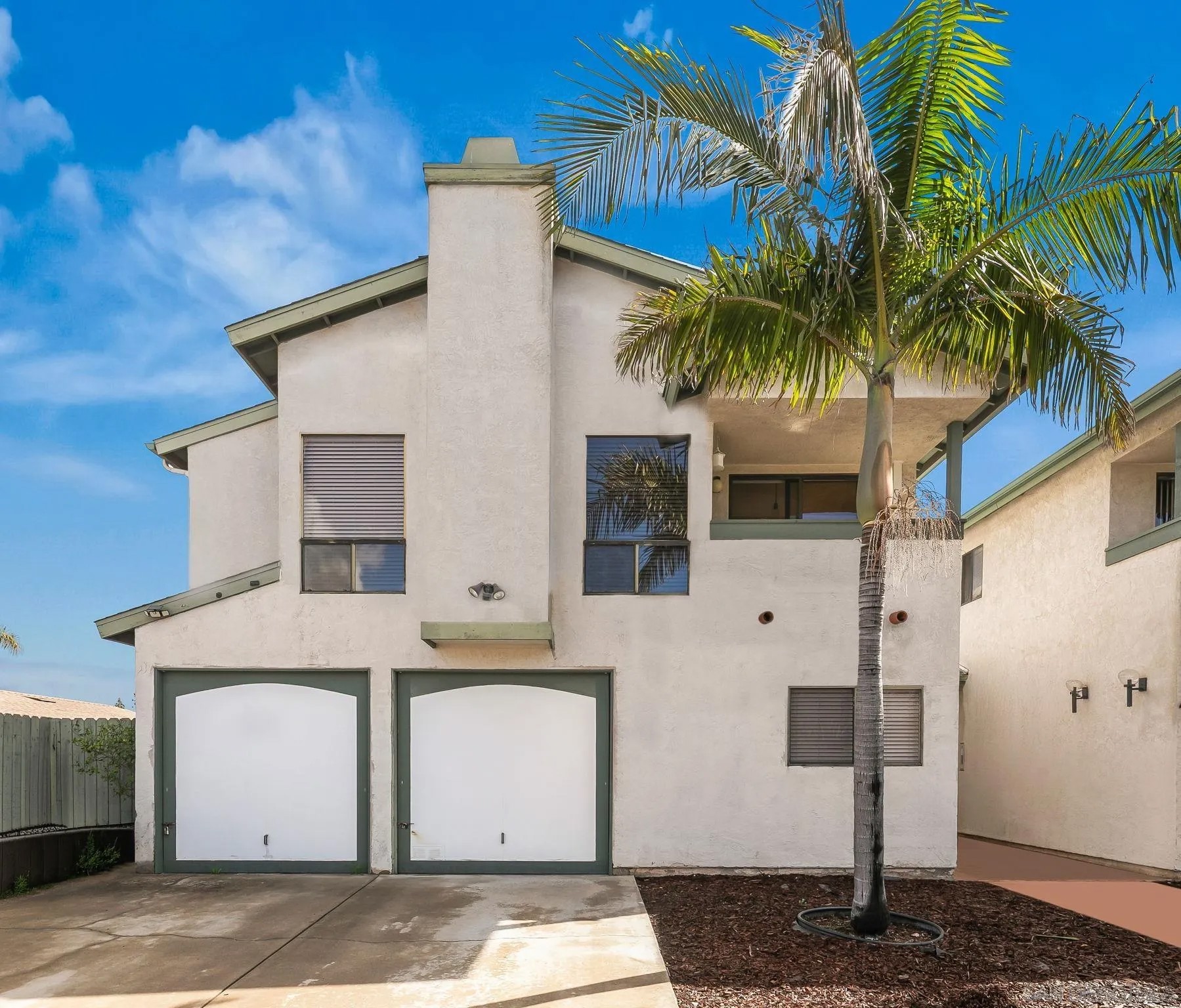 4375 Van Dyke Avenue 1