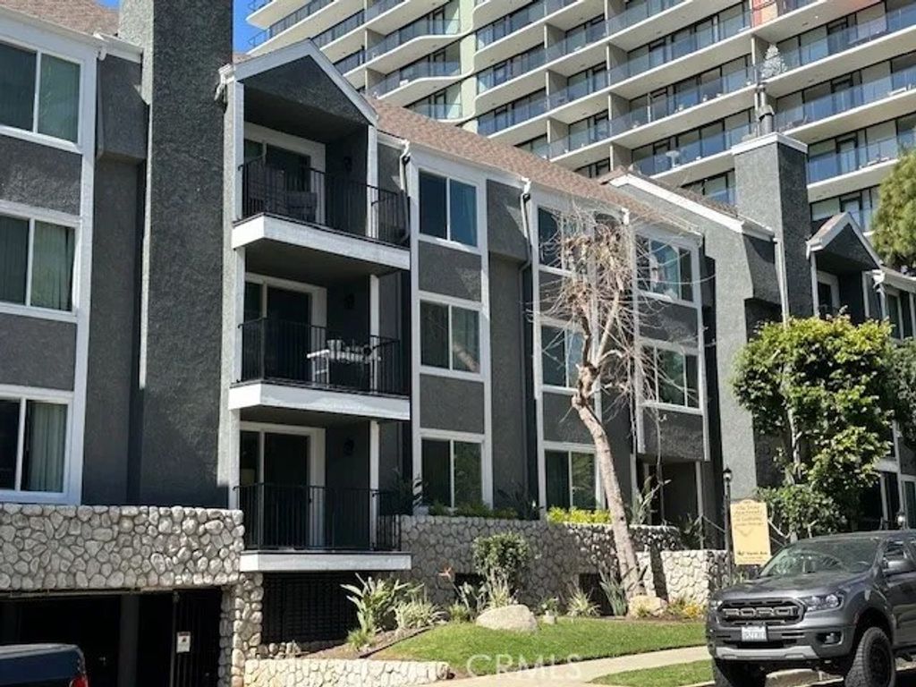 Photo of 1247 Stoner Avenue #109, Los Angeles, CA 90025 (MLS # OC26095543)
