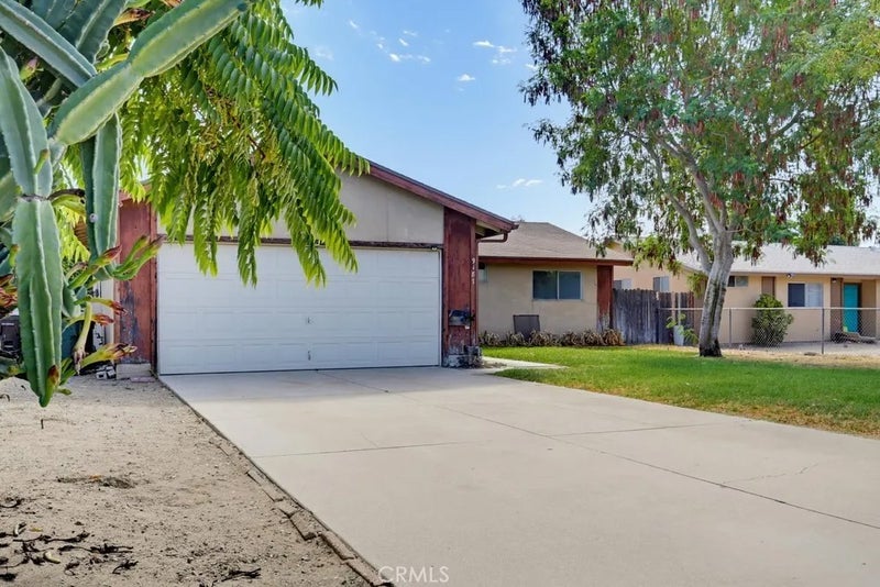 9187 Cypress