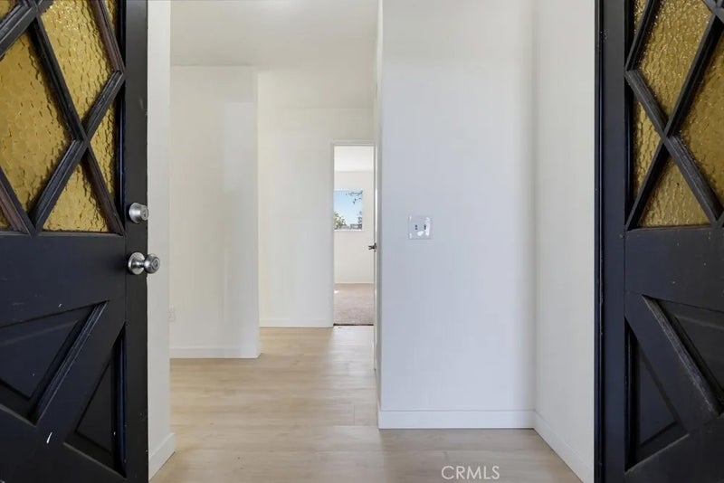 9187 Cypress