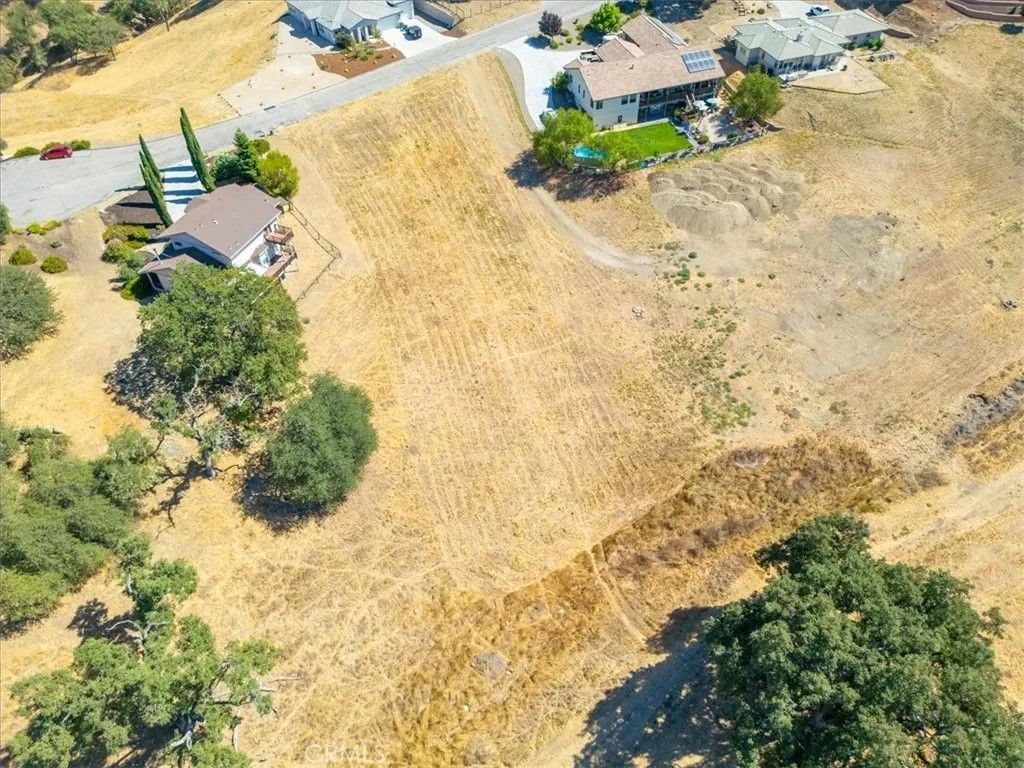 Photo of 9850 Bluegill, Paso Robles, CA 93446 (MLS # NS26063937)