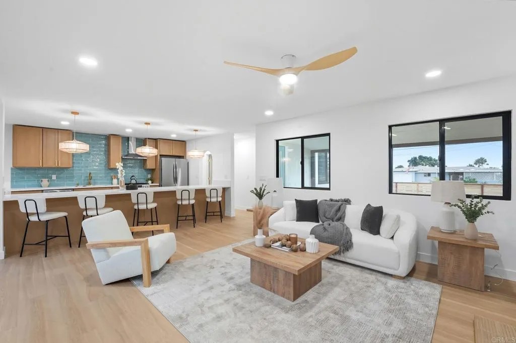 2851 Grandview Street