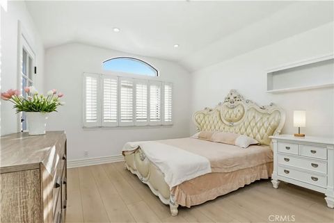 Tiny photo for 260 S Willowcreek Ln, Anaheim, CA 92808 (MLS # TR26059984)