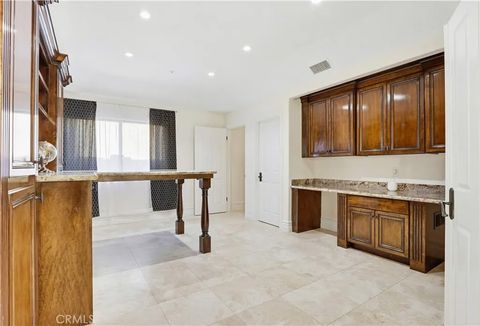 Tiny photo for 260 S Willowcreek Ln, Anaheim, CA 92808 (MLS # TR26059984)