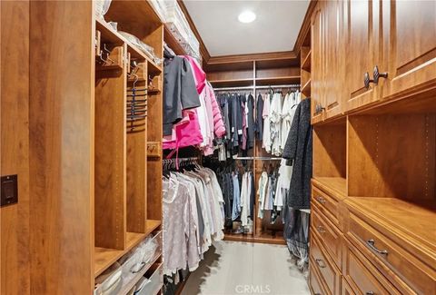 Tiny photo for 260 S Willowcreek Ln, Anaheim, CA 92808 (MLS # TR26059984)