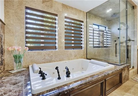 Tiny photo for 260 S Willowcreek Ln, Anaheim, CA 92808 (MLS # TR26059984)