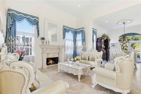 Tiny photo for 260 S Willowcreek Ln, Anaheim, CA 92808 (MLS # TR26059984)