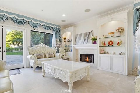 Tiny photo for 260 S Willowcreek Ln, Anaheim, CA 92808 (MLS # TR26059984)