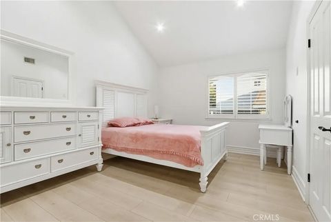 Tiny photo for 260 S Willowcreek Ln, Anaheim, CA 92808 (MLS # TR26059984)