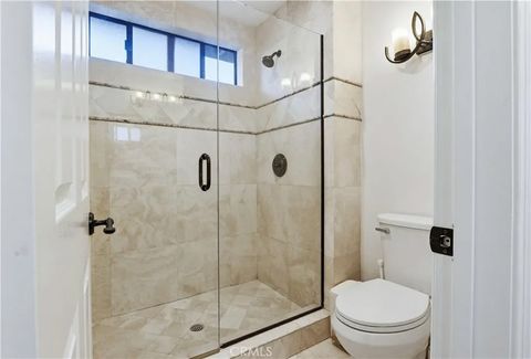 Tiny photo for 260 S Willowcreek Ln, Anaheim, CA 92808 (MLS # TR26059984)