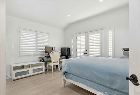 Tiny photo for 260 S Willowcreek Ln, Anaheim, CA 92808 (MLS # TR26059984)