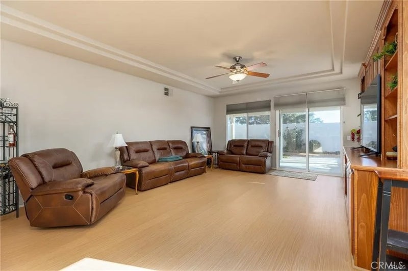 1318 S Bay Hill