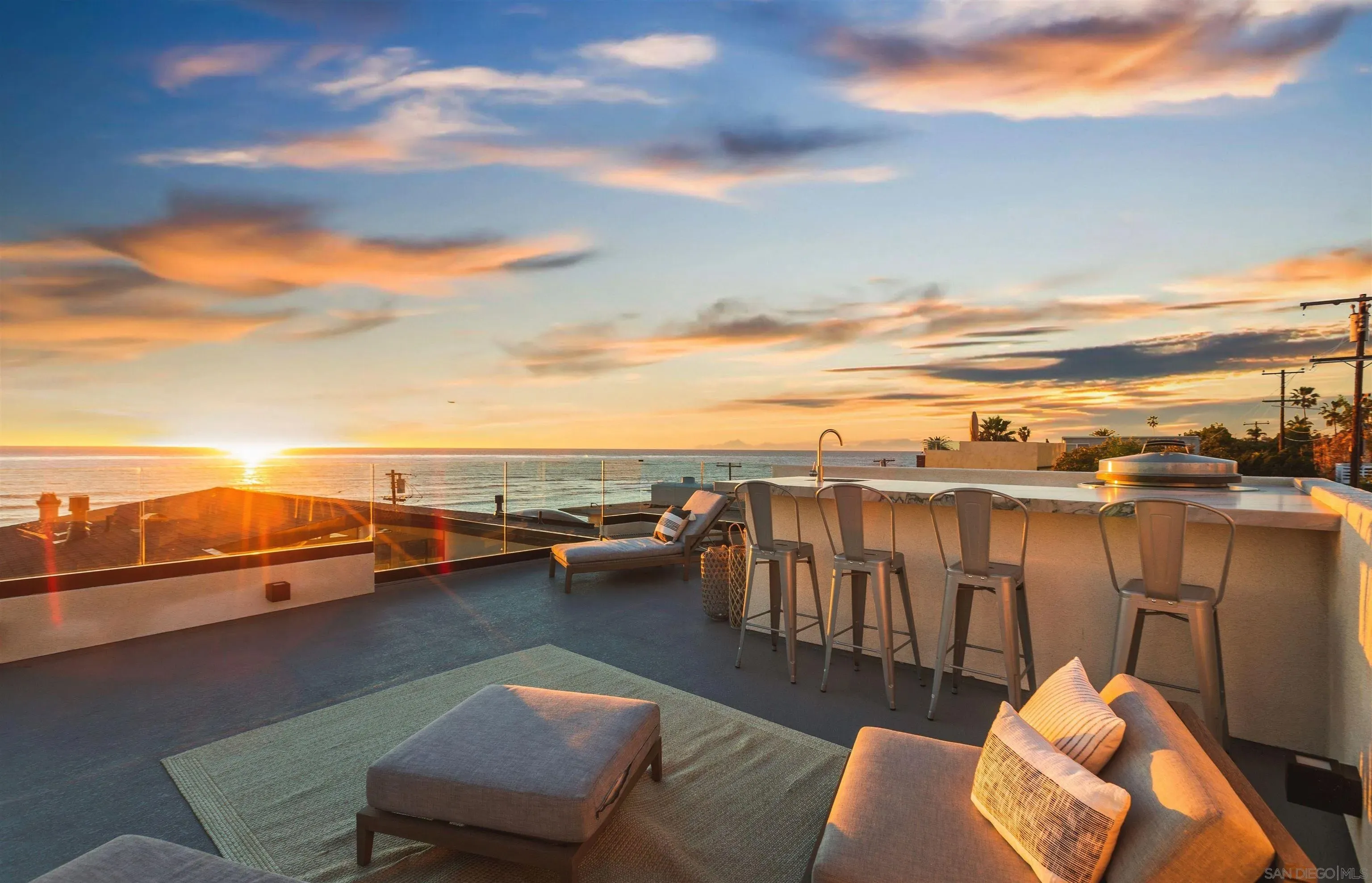 La Jolla, California 92037, United States, 4 Bedrooms Bedrooms, ,5 BathroomsBathrooms,Residential,Active,208672