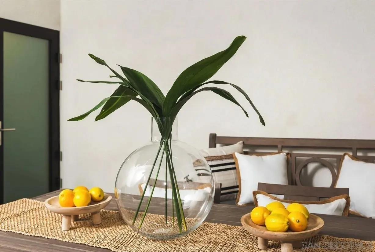 La Jolla, California 92037, United States, 4 Bedrooms Bedrooms, ,5 BathroomsBathrooms,Residential,Active,208672