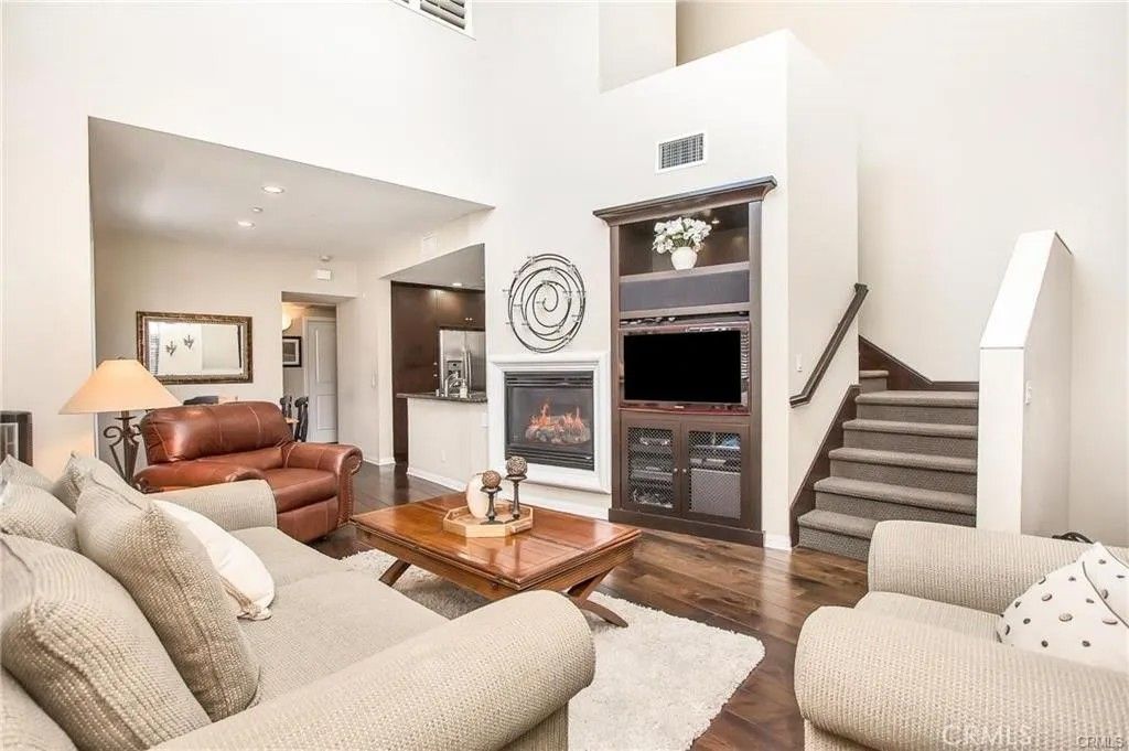 Photo of 31 Brownstone Way, Aliso Viejo, CA 92656 (MLS # OC26003316)