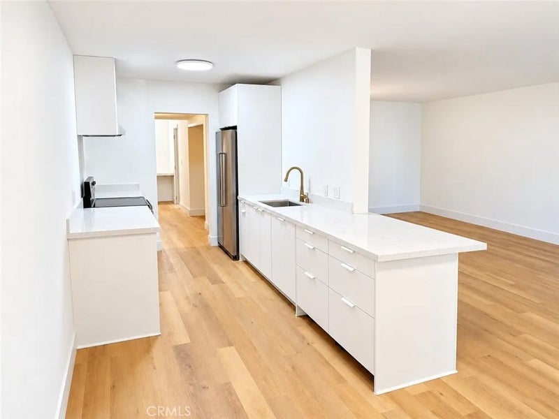 7300 Franklin 355