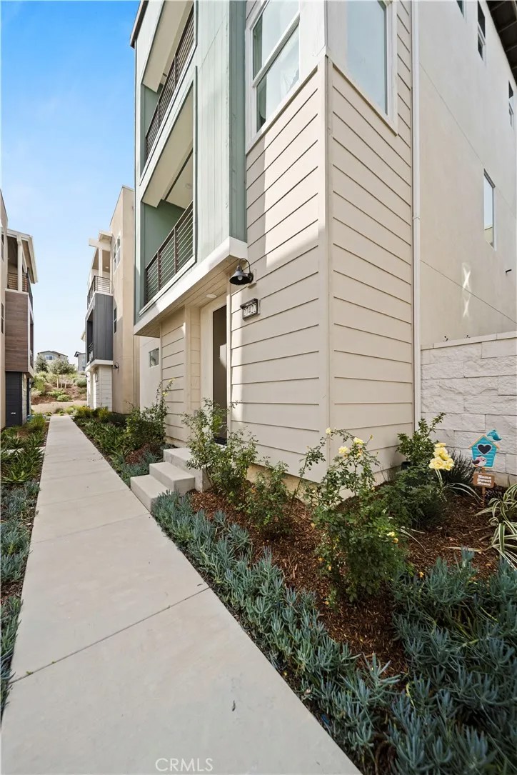 27422 Pioneer Court
