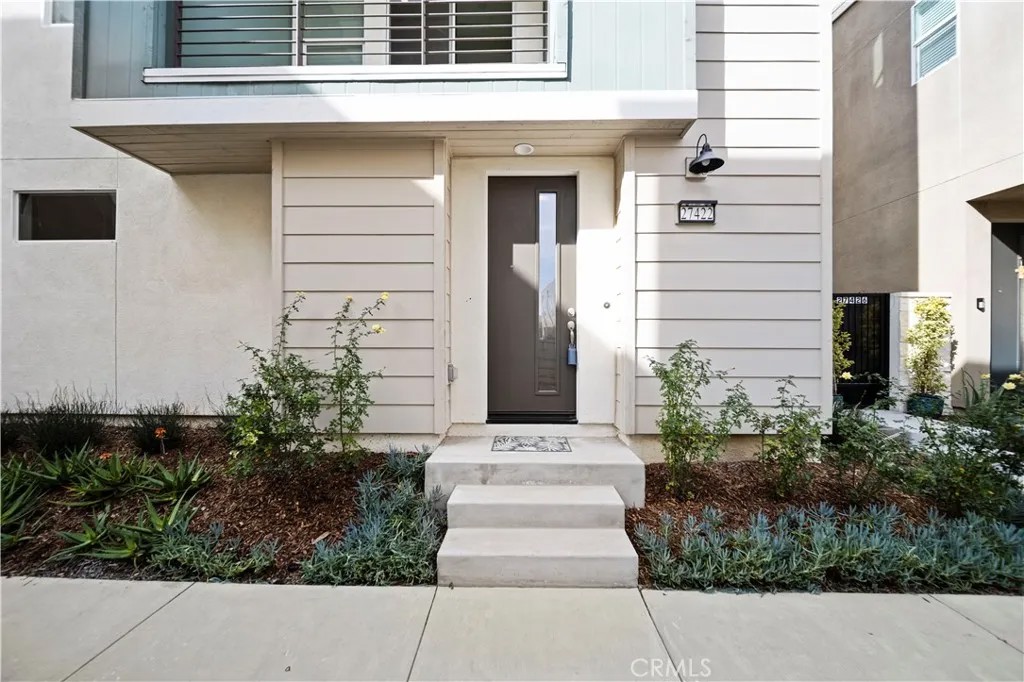 27422 Pioneer Court