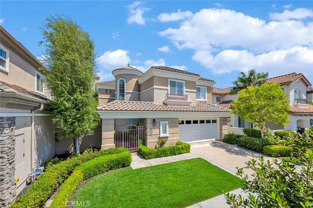1426 Newporter Way