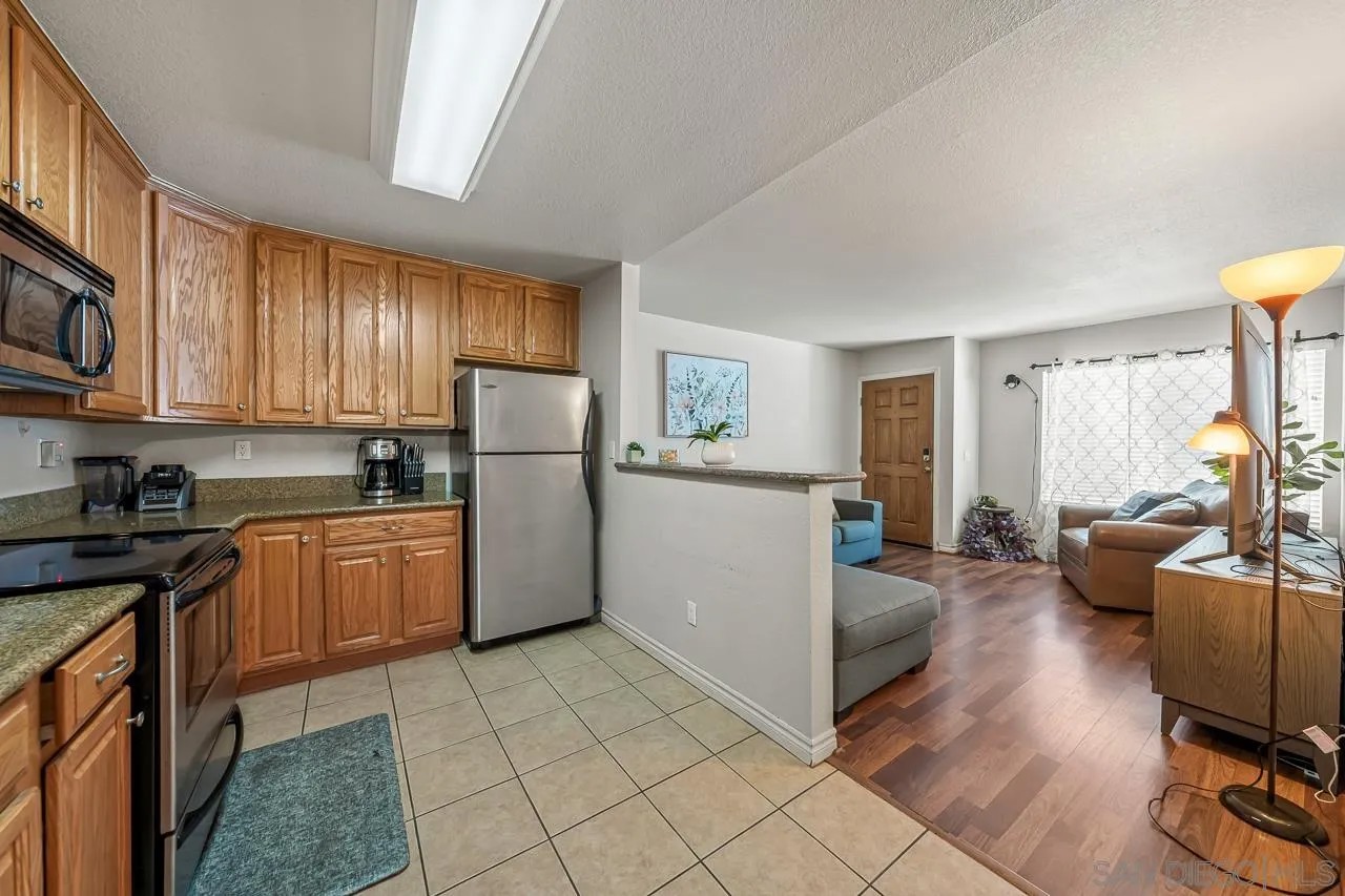 1845 Bayview Heights 99