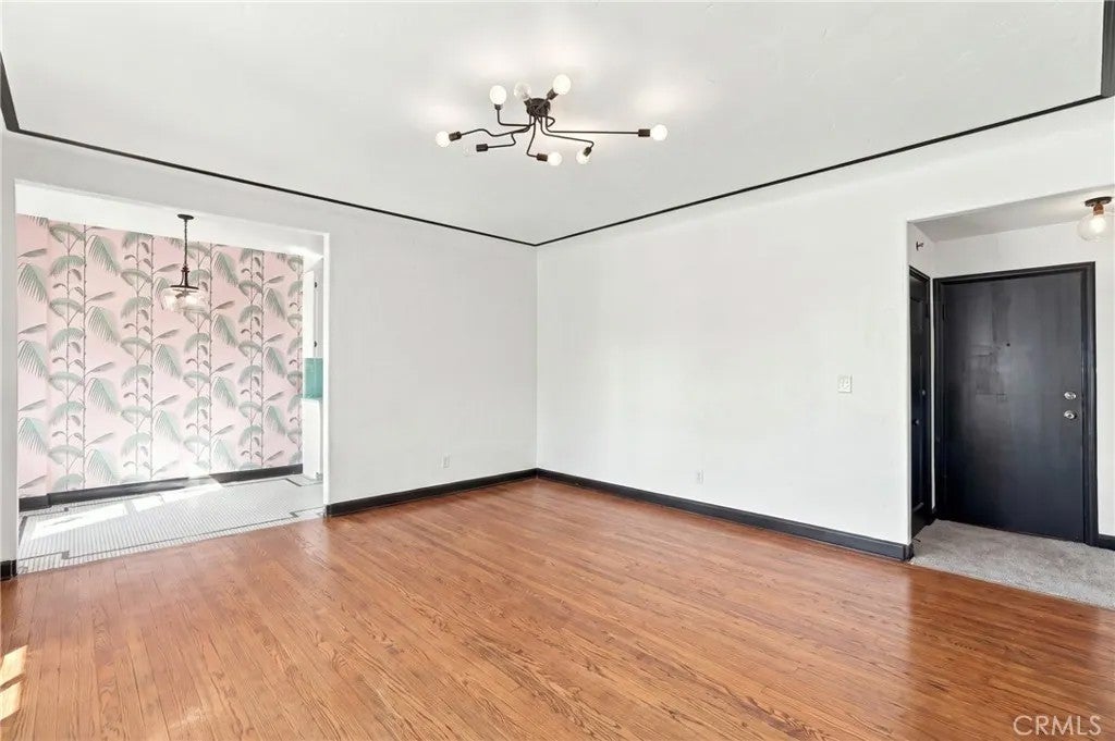 800 E Ocean #905