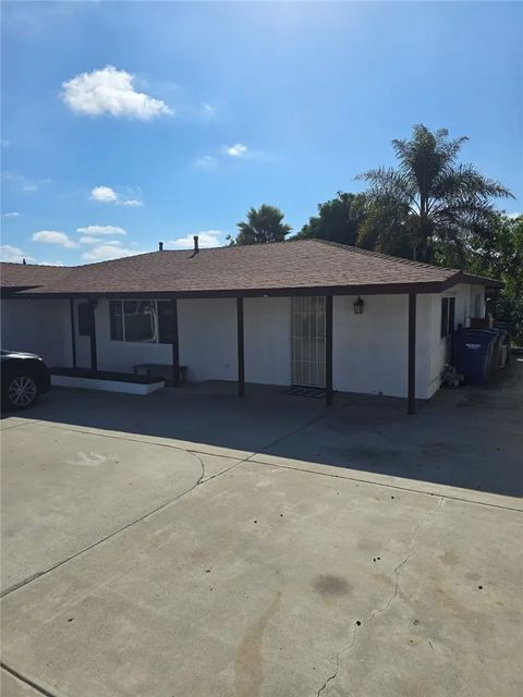 Photo of 1628 Manor Dr, Vista, CA 92084 (MLS # PW25216656)