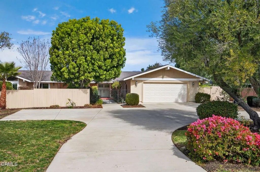 Photo of 1525 Fairway Drive, Camarillo, CA 93010 (MLS # V1-34862)