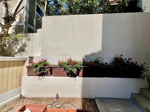 Tiny photo for 227 S Helberta Avenue #B, Redondo Beach, CA 90277 (MLS # PV25266489)