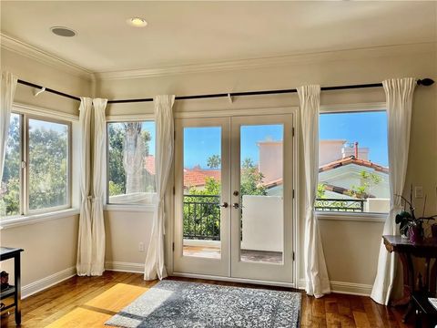 Tiny photo for 227 S Helberta Avenue #B, Redondo Beach, CA 90277 (MLS # PV25266489)