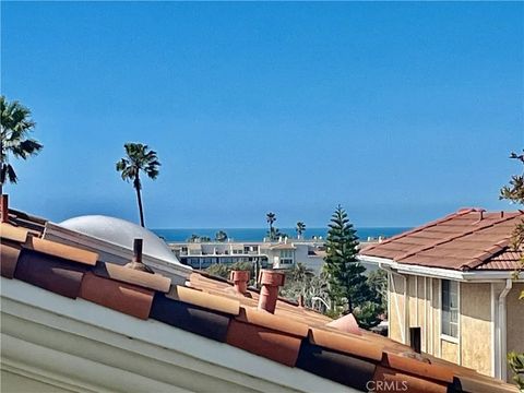 Tiny photo for 227 S Helberta Avenue #B, Redondo Beach, CA 90277 (MLS # PV25266489)