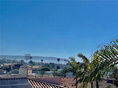 Tiny photo for 227 S Helberta Avenue #B, Redondo Beach, CA 90277 (MLS # PV25266489)