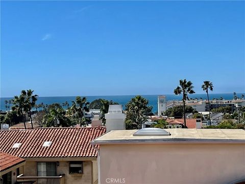 Tiny photo for 227 S Helberta Avenue #B, Redondo Beach, CA 90277 (MLS # PV25266489)