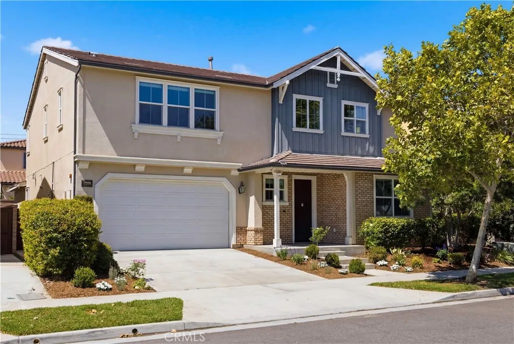 3401 E Rutherford