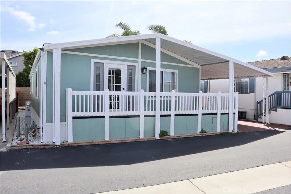 Photo of 5200 Heil Ave #60, Huntington Beach, CA 92649 (MLS # SB26086322)