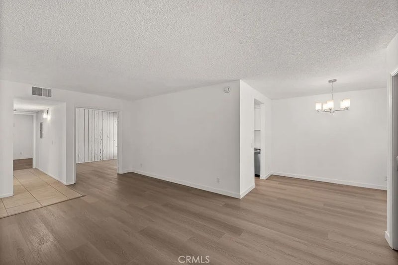 4716 Park Granada 198