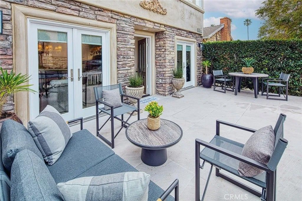 Photo of 410 Acacia Ave, Corona Del Mar, CA 92625 (MLS # OC26021814)