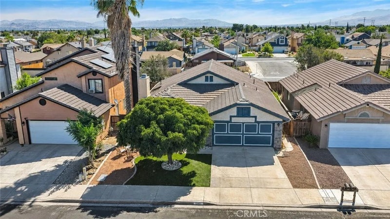 12461 Emeraldstone